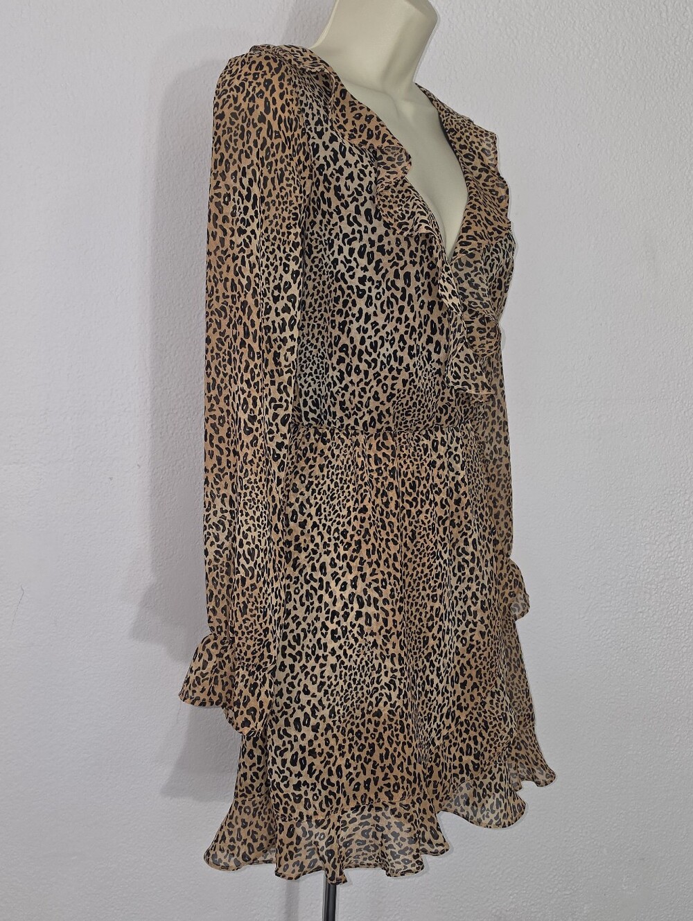 H&M Divided Leopard Print Ruffle Detail Wrap Mini Dress Brown Size O - Picture 4 of 17